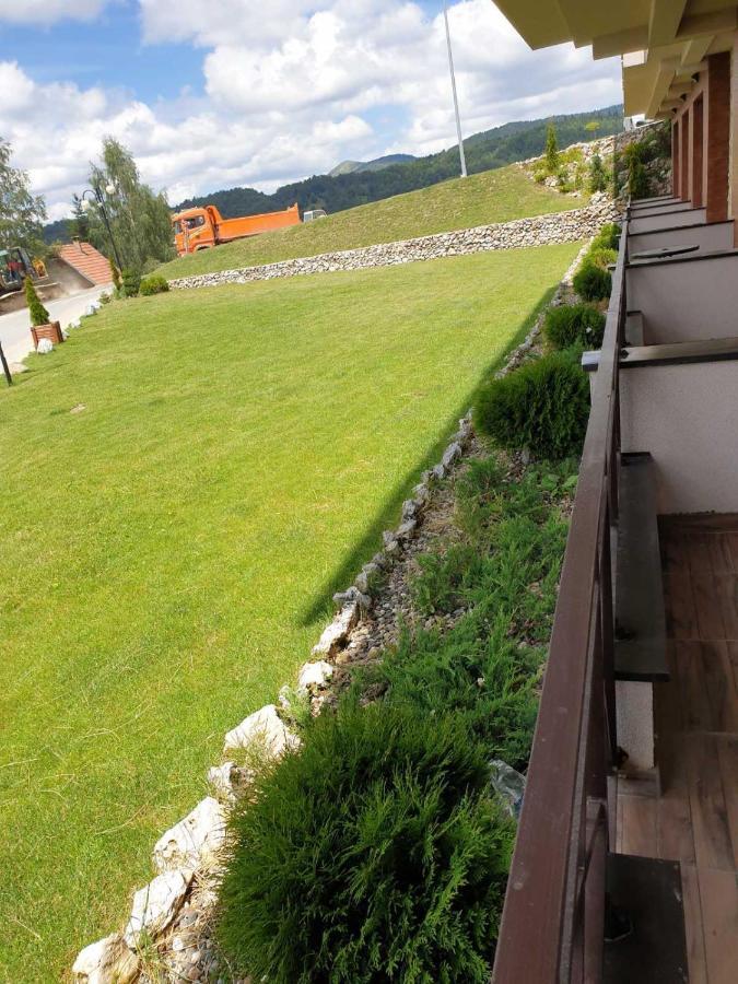 Apartmani Dzankovic โคเปานิก ภายนอก รูปภาพ